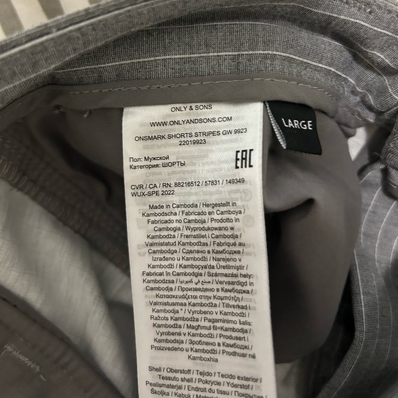 Only & Sons, Men’s Shorts, Grey and White Pinstripes, Size Large - Picture 6 of 8